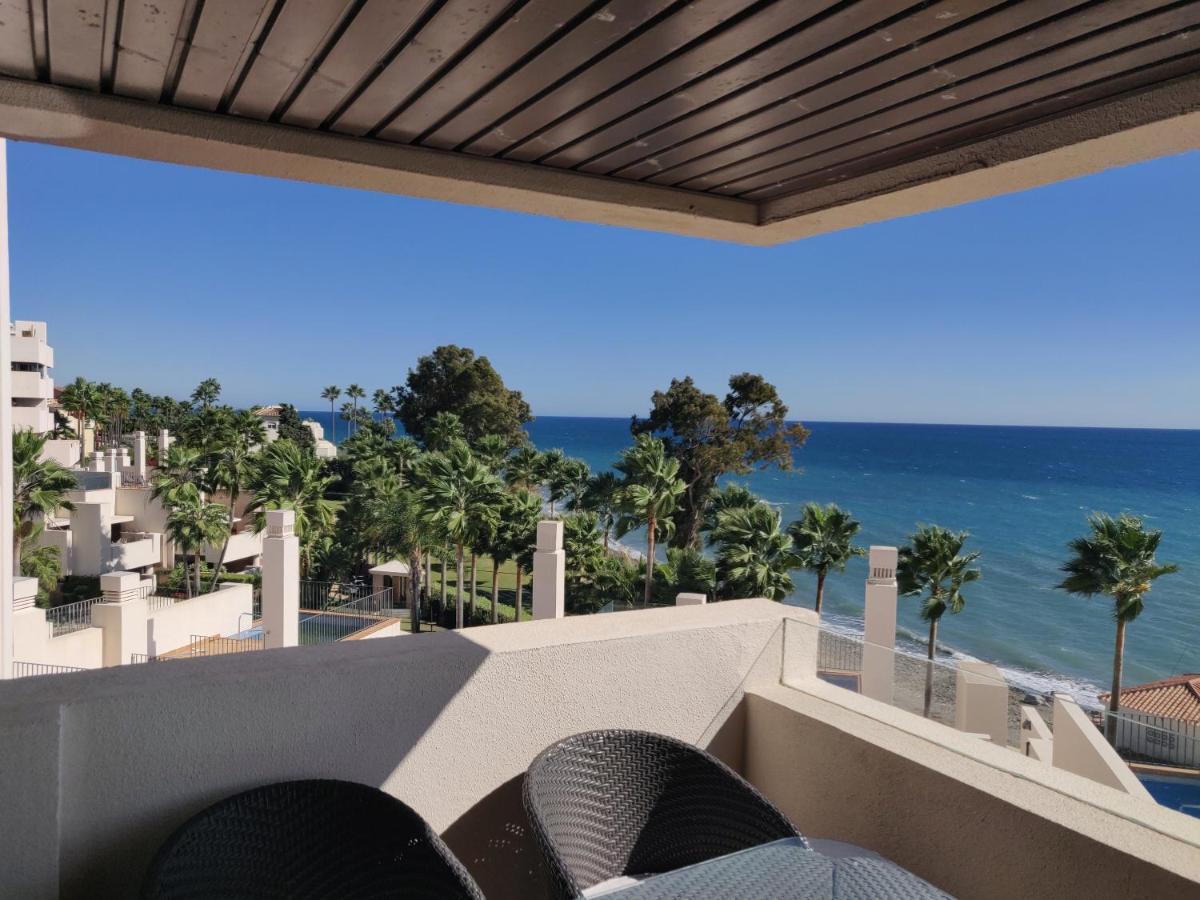 Bahia De La Plata Seafront Apartman Estepona Kültér fotó